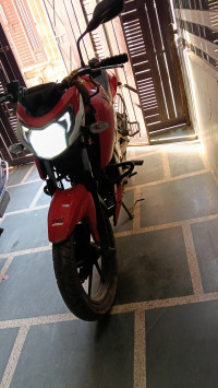 Red TVS Apache RTR 160 4V