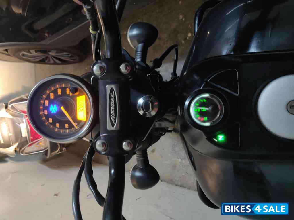 Matte Black Bajaj Avenger Street 220 Matte Black Bajaj Avenger Street 220