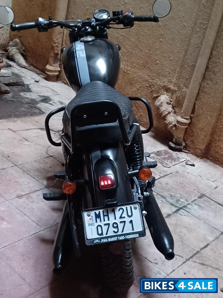 Jawa 42 Dual Channel ABS AllStar Black