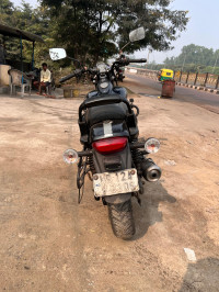 Bajaj Avenger 180 DTS-i