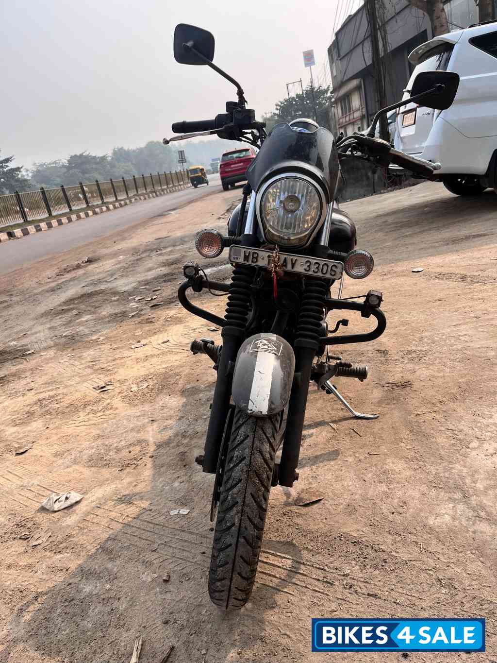 Bajaj Avenger 180 DTS-i