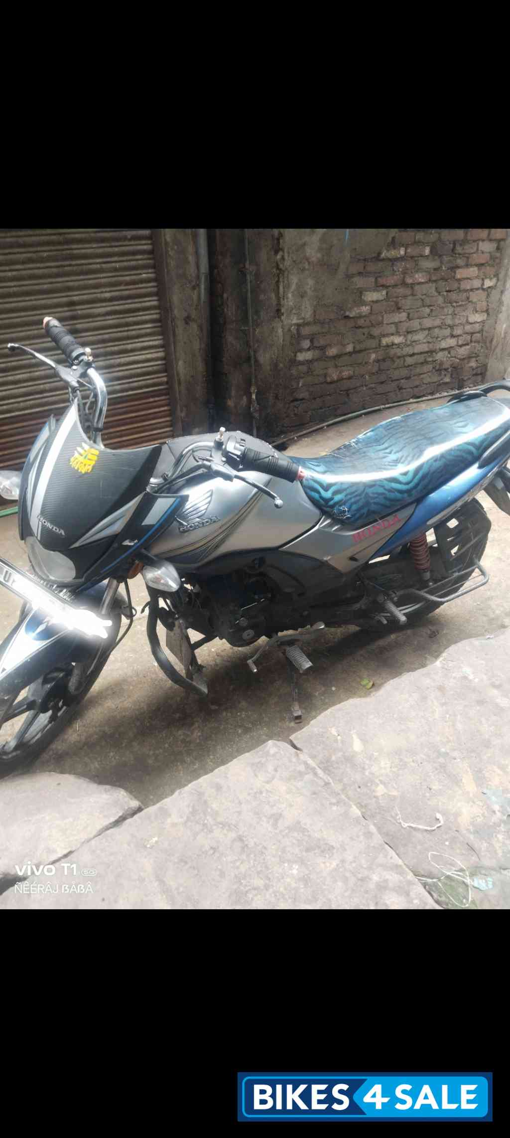 Blue Honda CB Shine SP