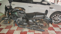 Yezdi Roadster Dark 2022 Model