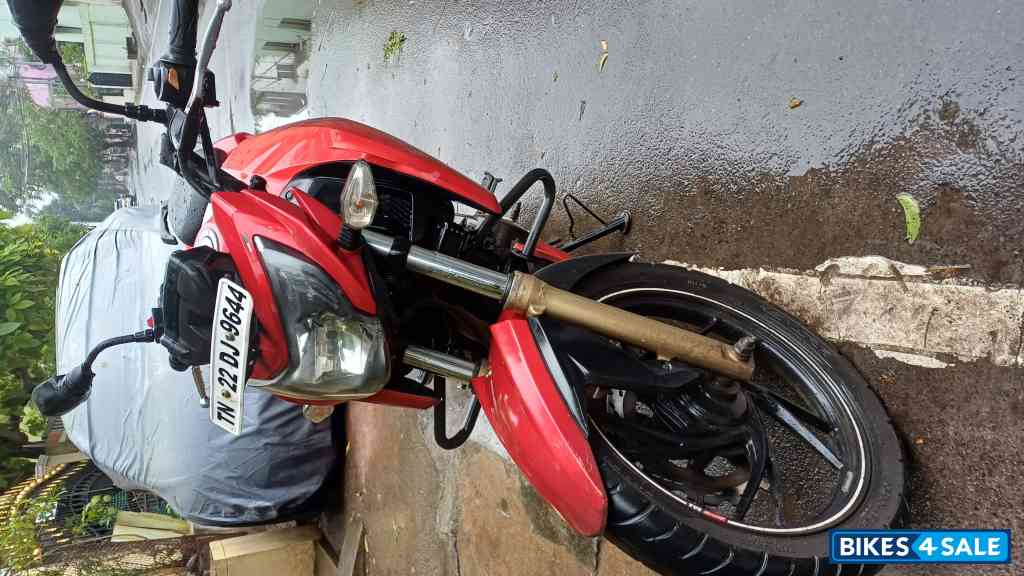 Syrah Red TVS Apache RTR 200 4V