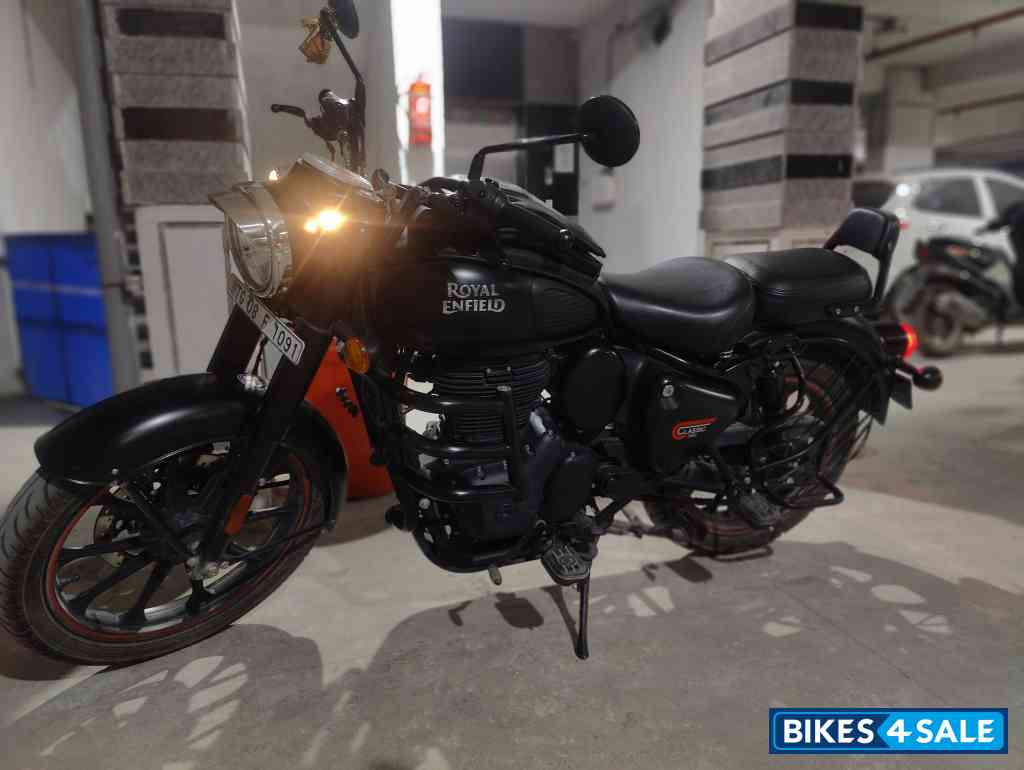 Royal Enfield Classic 350 Dual Channel BS6 Royal Enfield Classic 350 Dual Channel BS6