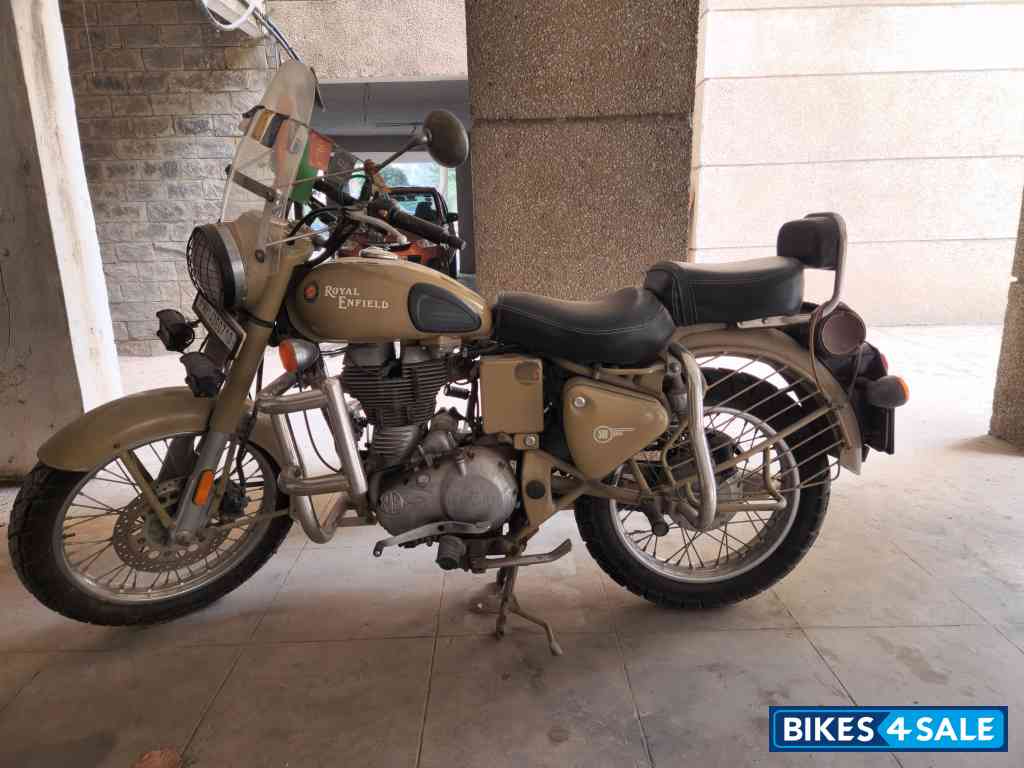 Royal Enfield Classic Desert Storm