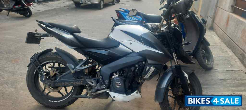 Bajaj Pulsar NS200