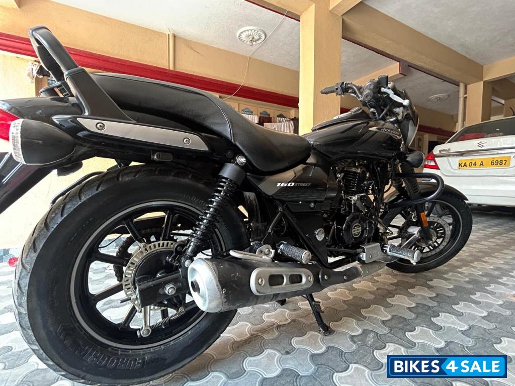 Bajaj Avenger Street 160