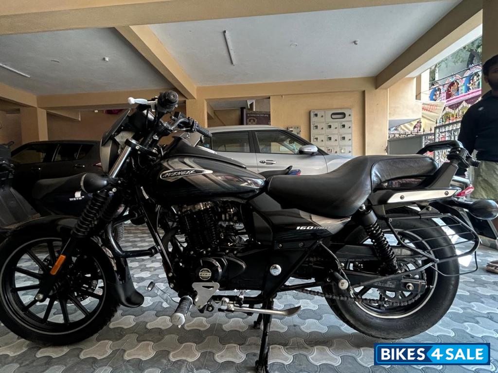 Bajaj Avenger Street 160