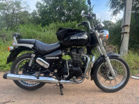 Black Royal Enfield Thunderbird 500