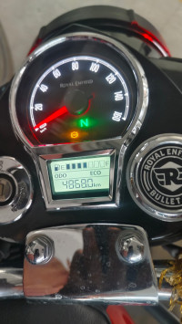 Red Royal Enfield Bullet 350