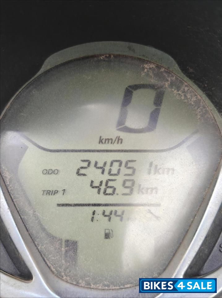 Auburn Black Bajaj Avenger Cruise 220 BS6