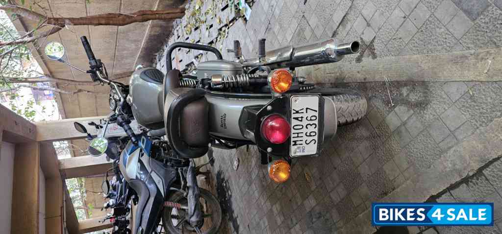 Royal Enfield Classic 350 2021