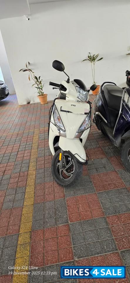White TVS Jupiter 125