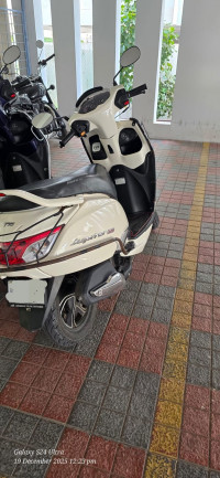 White TVS Jupiter 125