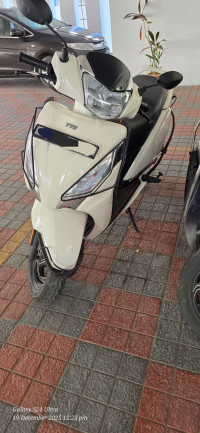 White TVS Jupiter 125