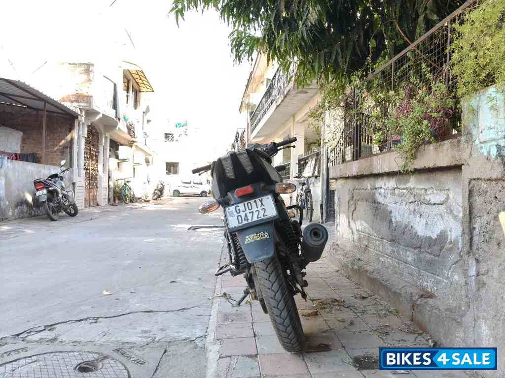Bajaj Pulsar 125 Carbon Fibre Disc Split Seat