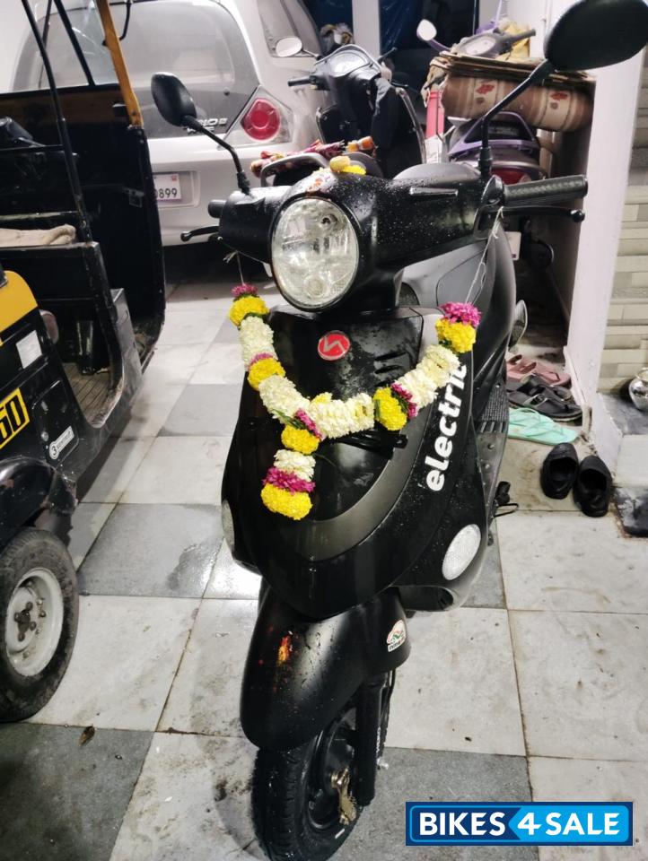 Black Hero Electric Photon LP