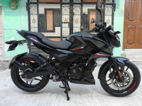 Brooklyn Black Bajaj Pulsar N160 Dual Channel ABS