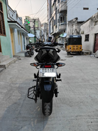 Brooklyn Black Bajaj Pulsar N160 Dual Channel ABS