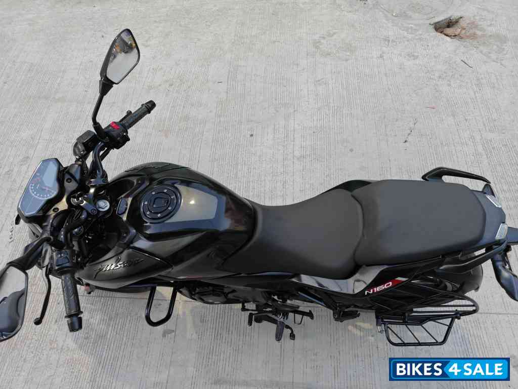 Brooklyn Black Bajaj Pulsar N160 Dual Channel ABS