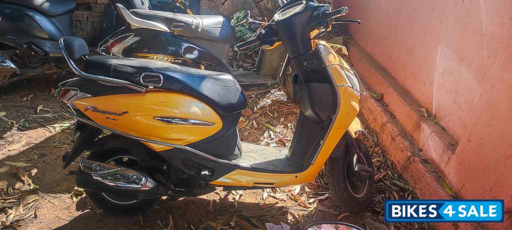 Yellow Hero Pleasure Plus XTec