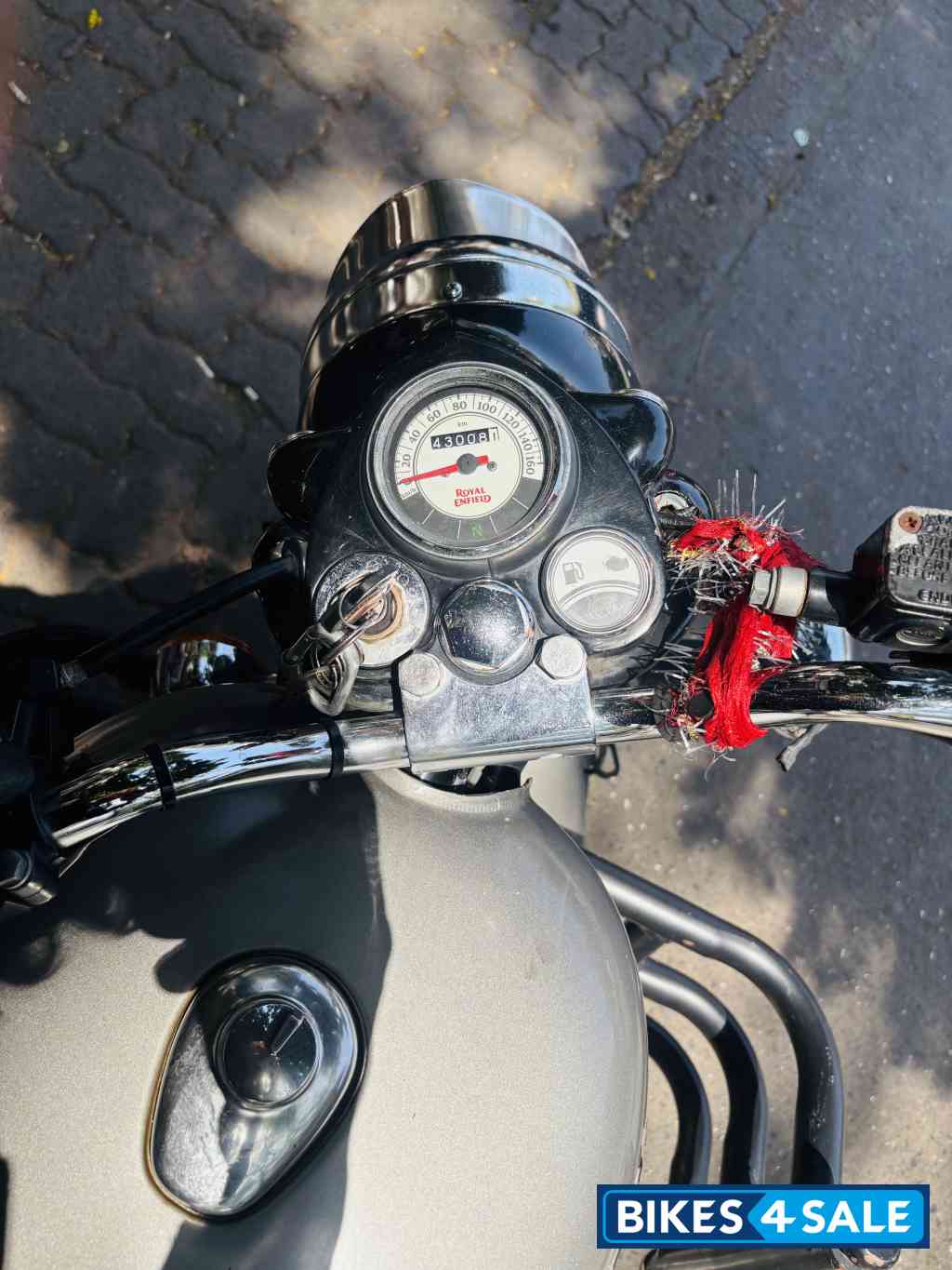 Gun Metal Grey Royal Enfield Classic Gunmetal Grey