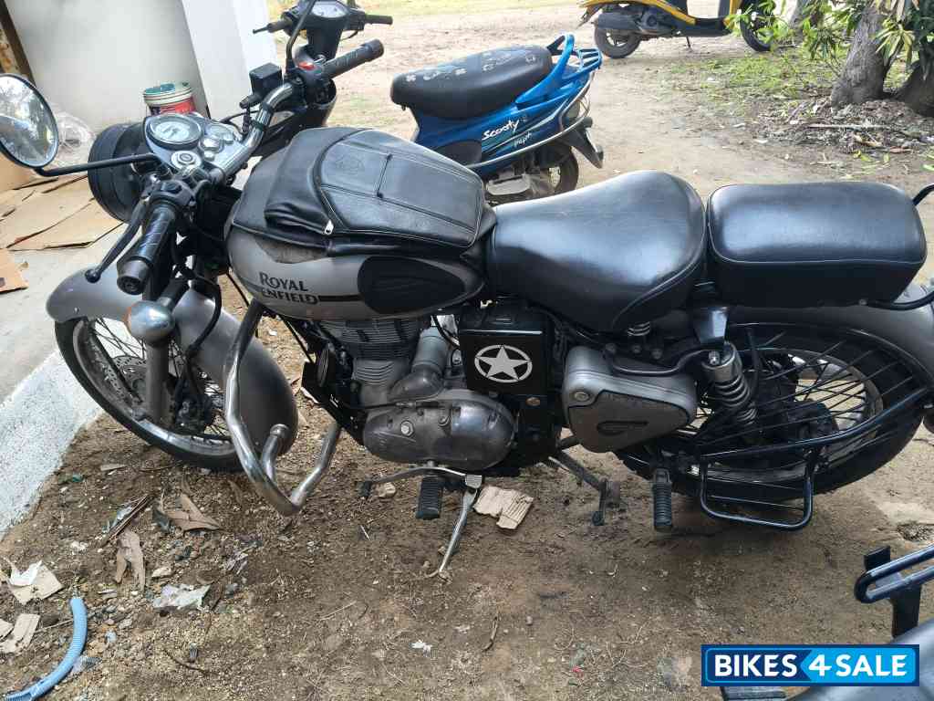 Royal Enfield Classic Gunmetal Grey
