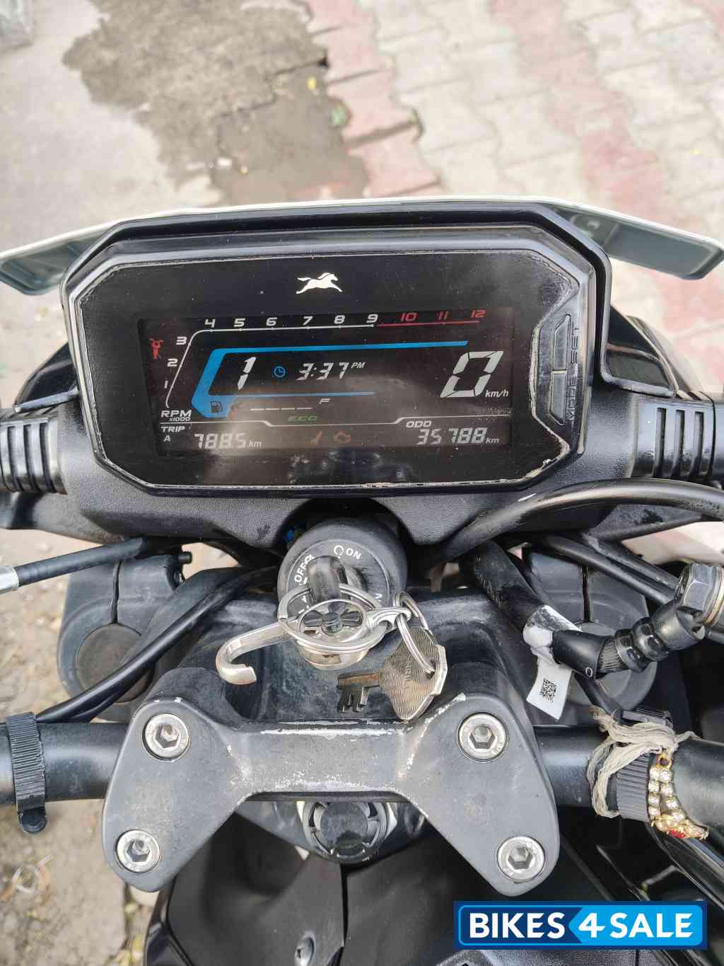 TVS Raider Split Seat