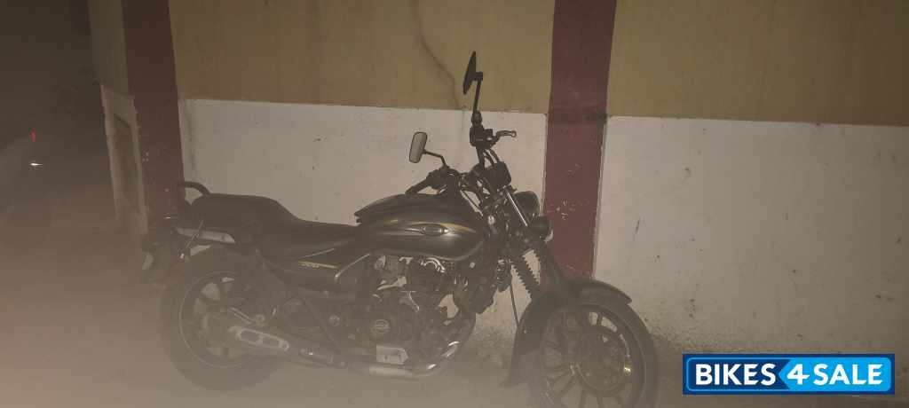 Green Bajaj Avenger Street 220