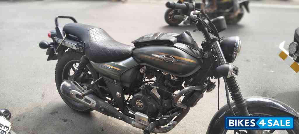 Green Bajaj Avenger Street 220