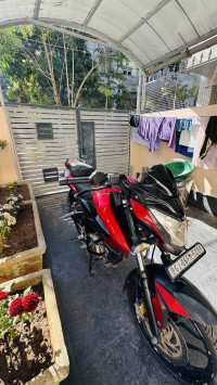 Tosca Red Bajaj Pulsar 200 NS
