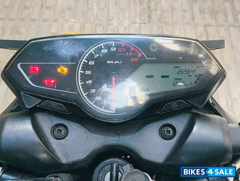 Black Bajaj Pulsar N160 Dual Channel ABS
