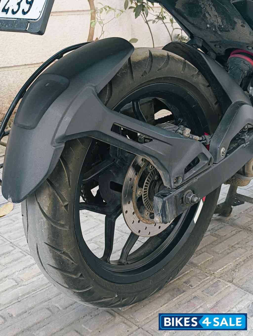 Black Bajaj Pulsar N160 Dual Channel ABS