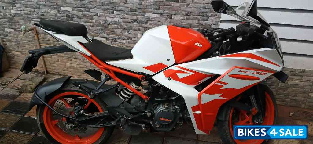 KTM RC 125 2022
