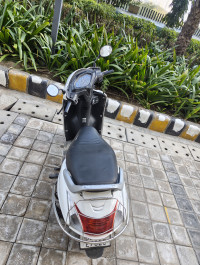 White Honda Activa 5G