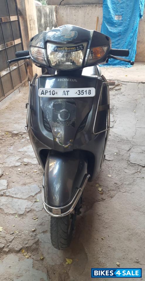 Grey Honda Activa