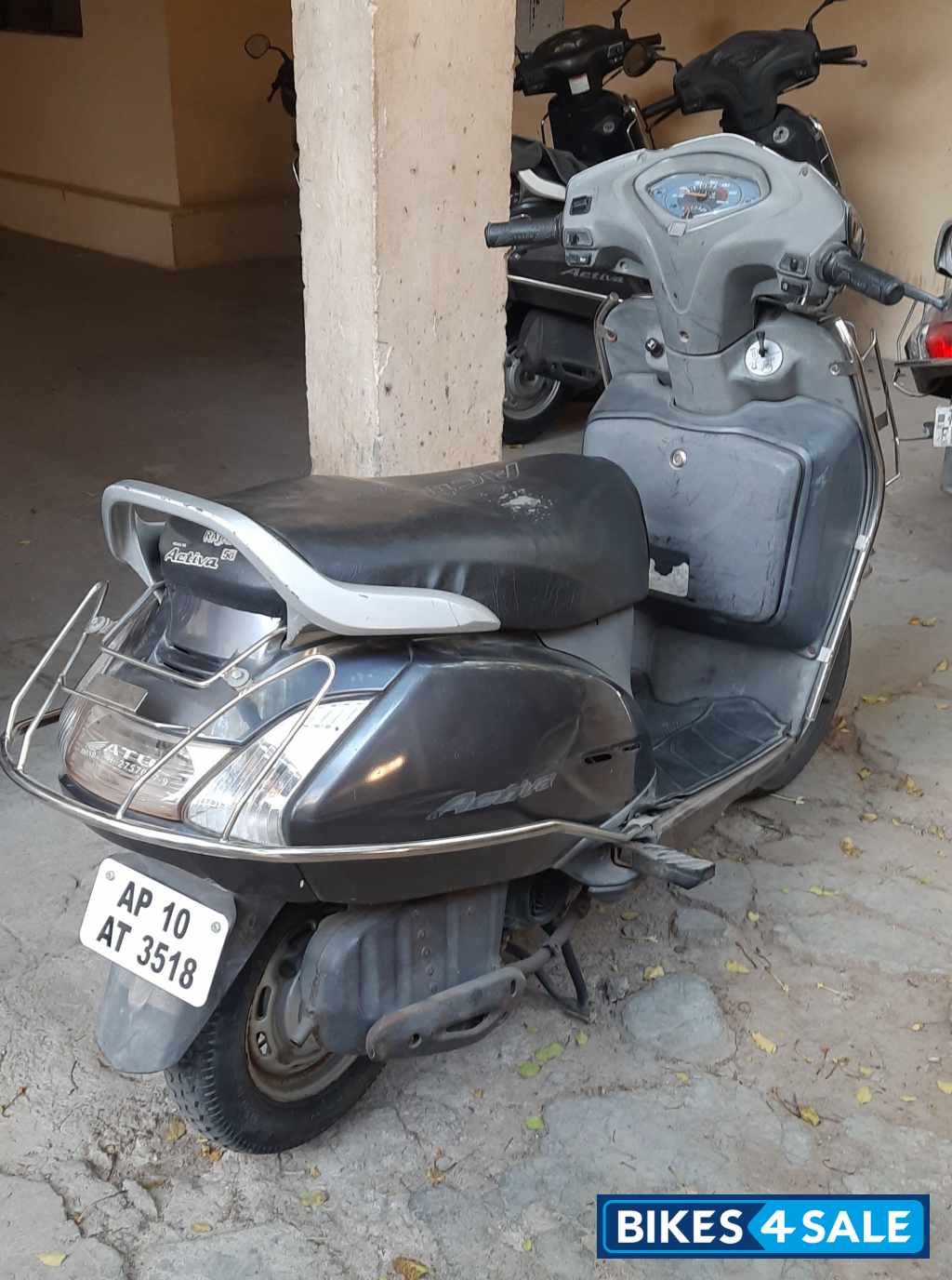 Grey Honda Activa