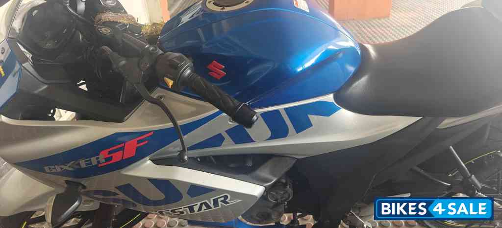 Blue Suzuki Gixxer SF 250 BS6