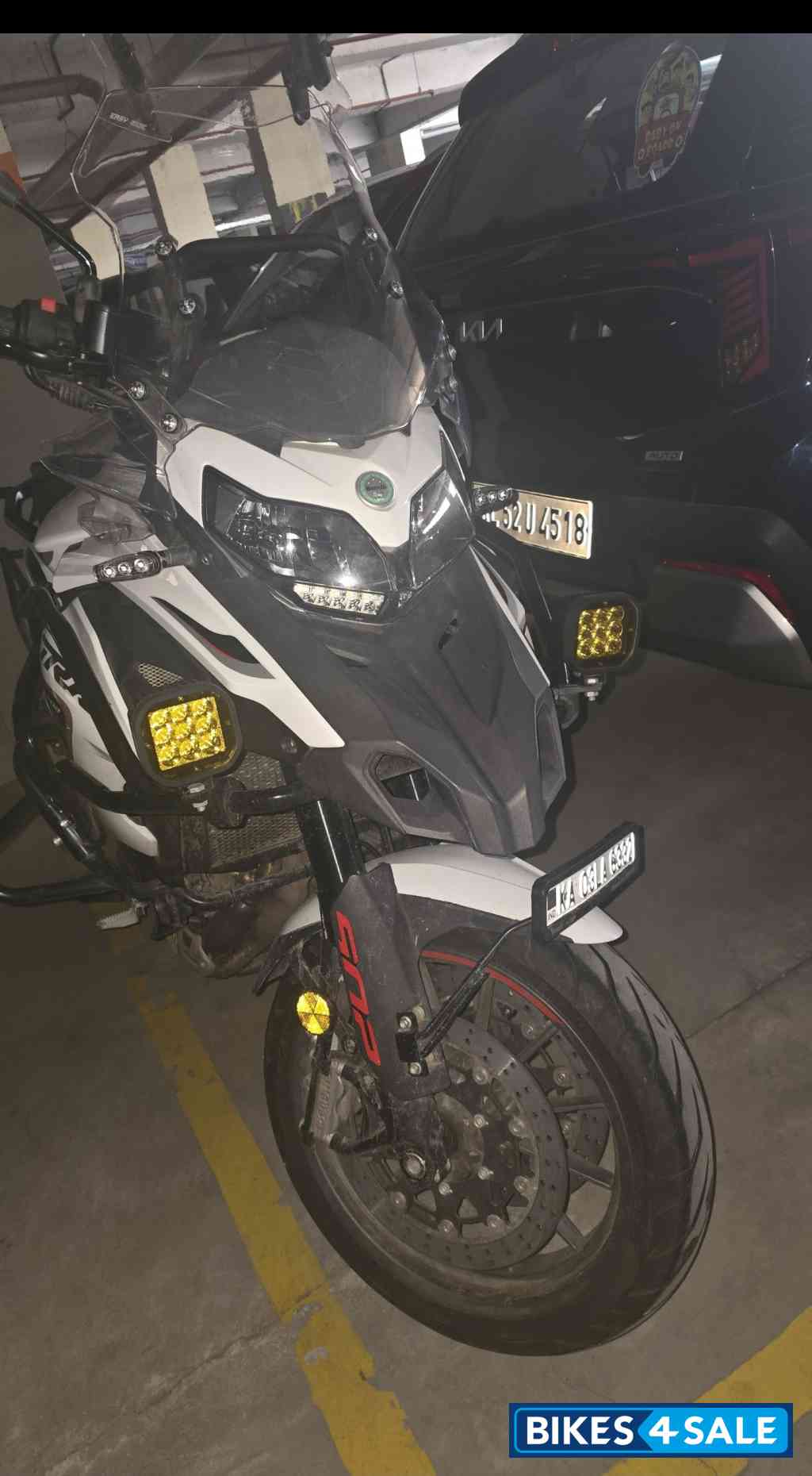 Benelli TRK 502 BS6