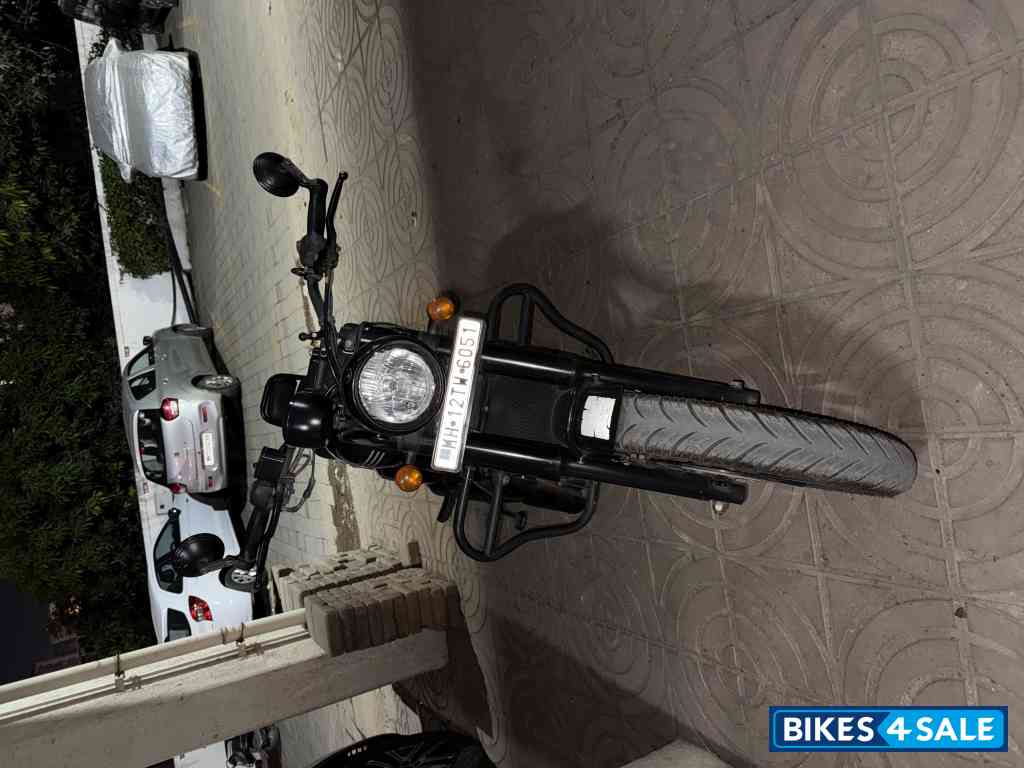 Jawa 42 Dual Channel ABS AllStar Black