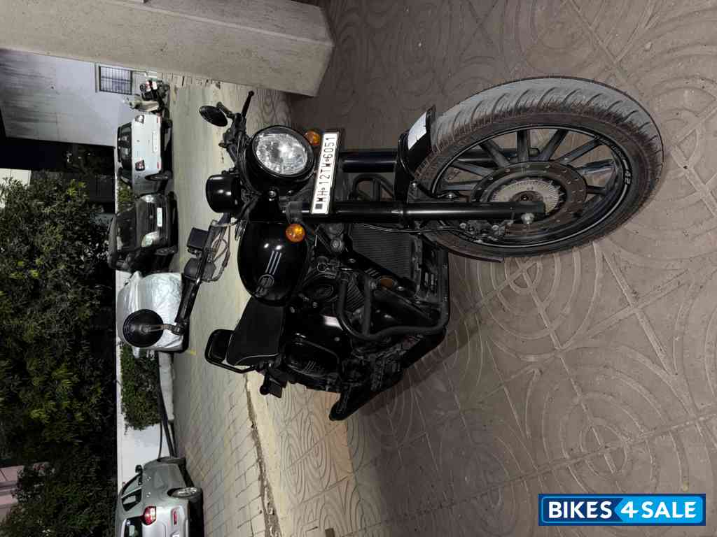 Jawa 42 Dual Channel ABS AllStar Black