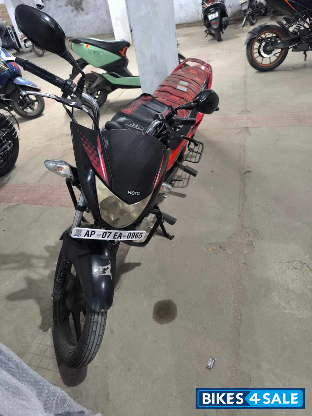 Red Hero Glamour 125 Drum