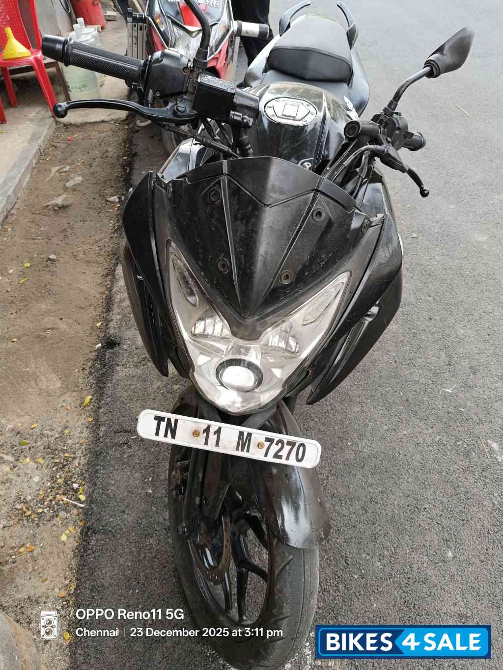 Black Bajaj Pulsar AS 150 Black Bajaj Pulsar AS 150