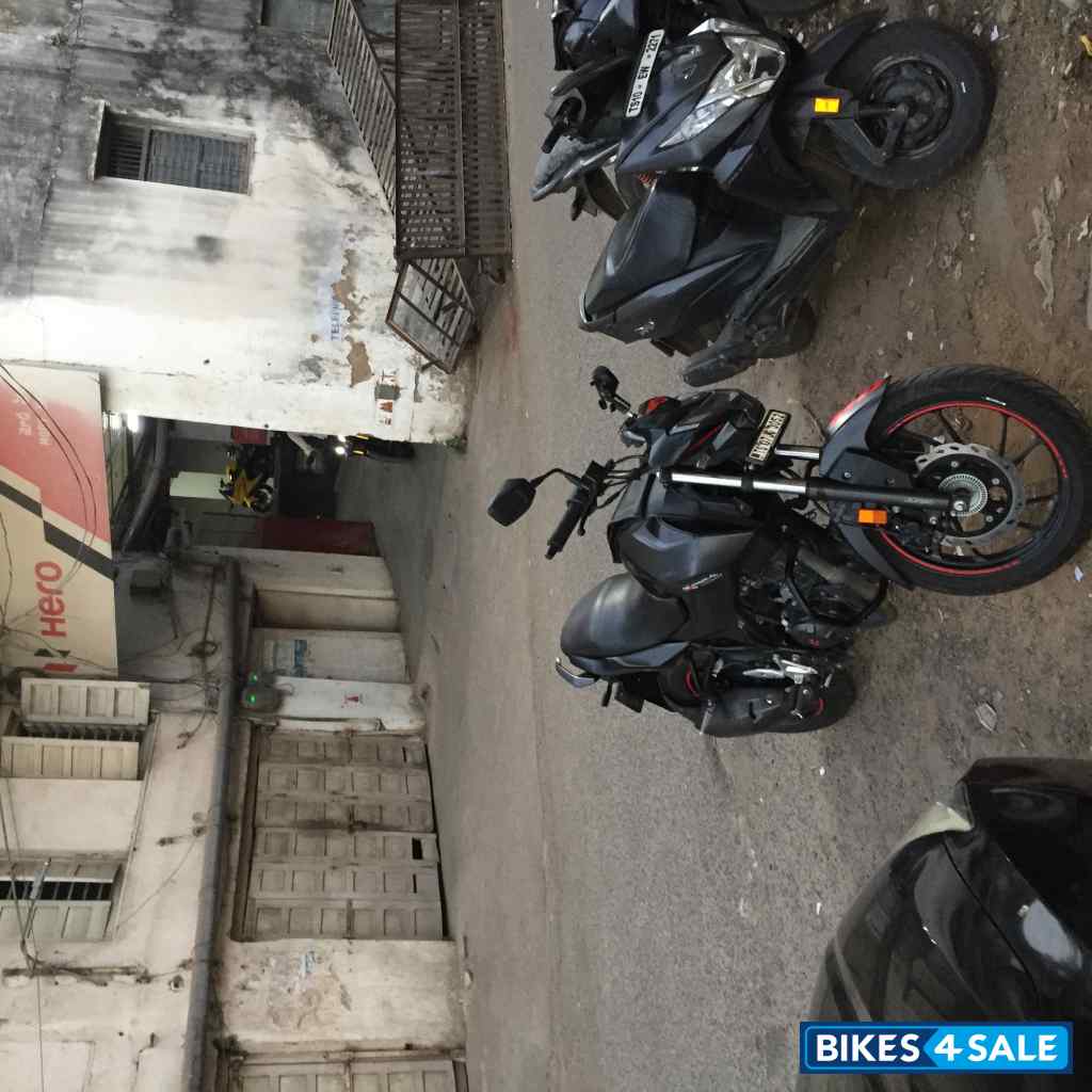 Hero Xtreme 160R 4V Standard