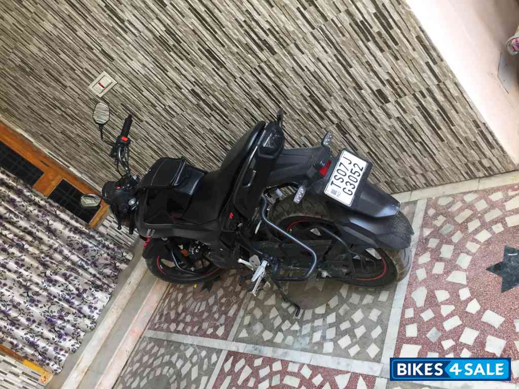 Hero Xtreme 160R 4V Standard