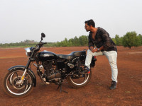 Black Royal Enfield Bullet 350 ES BS6