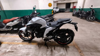 White Yamaha FZ25