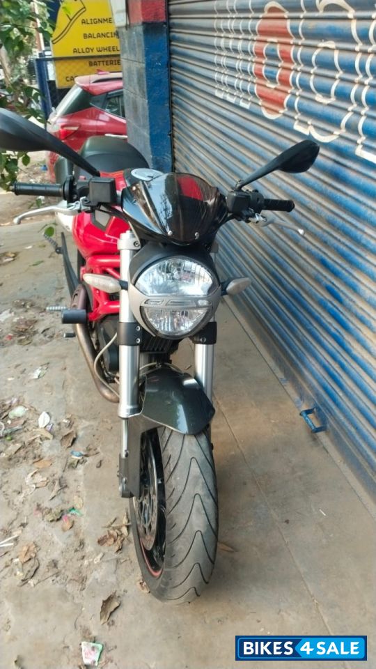 Ducati Monster 796