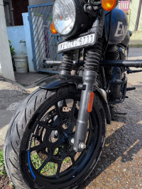 Royal Enfield Hunter 350 Metro